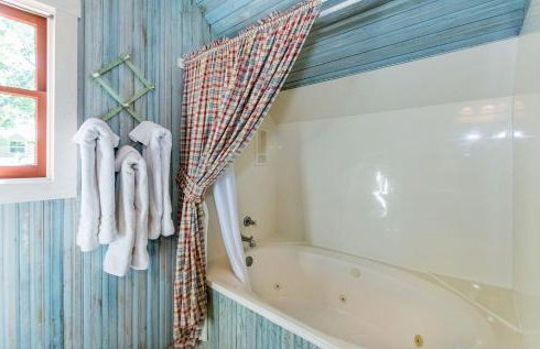 Ada's Peach Street Hideaway - Foto 19