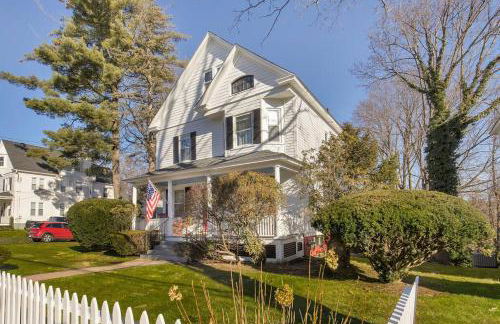 Prime West Hartford Center- Timeless Charm - Foto 9