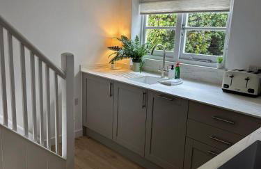 New renovated beach front cottage - Photo 23