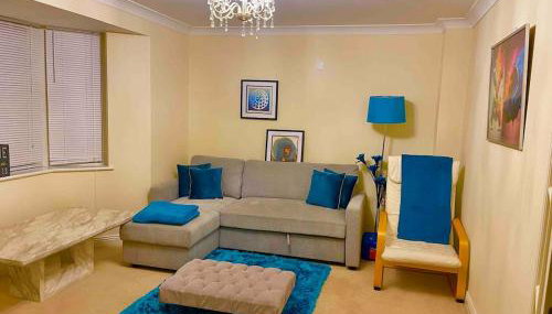 Luxurious Executive 5 Bedroom Whole Home - For 10 - Foto 2, Game Room