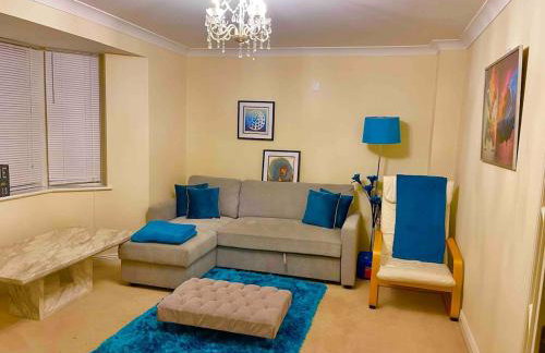 Luxurious Executive 5 Bedroom Whole Home - For 10 - Foto 2