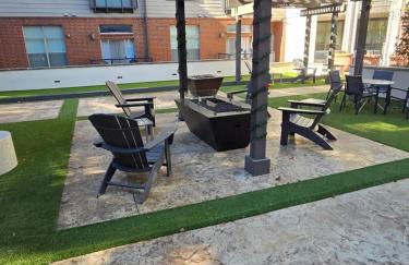 2bdrm/2 King beds/1Air mattress - Photo 32