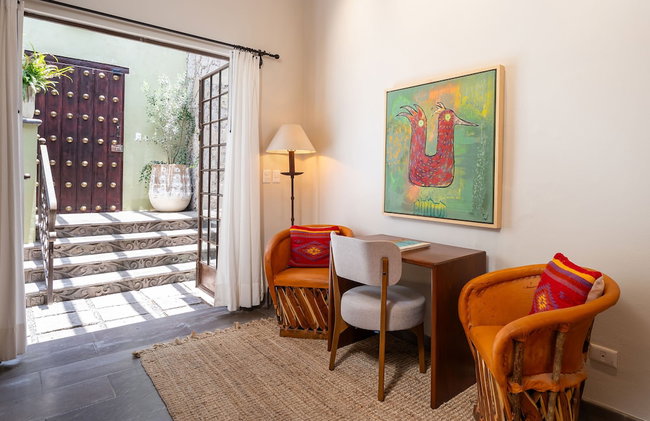 Casa Esperanza, 2BR Designer Charm + Rooftop Views - Photo 13