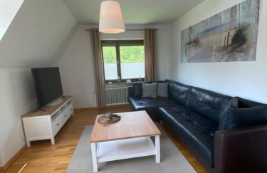 Ferienwohnung mit Balkon und eingezäunten Garten - Foto 1