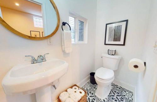 Private Home-Backyard-Parking Near Nulu Downtown - Foto 24