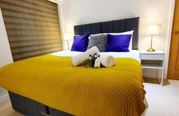 Northampton 2 Bedroom Town Centre Apartment close to University, Hospitals, Brackmills - Foto 2