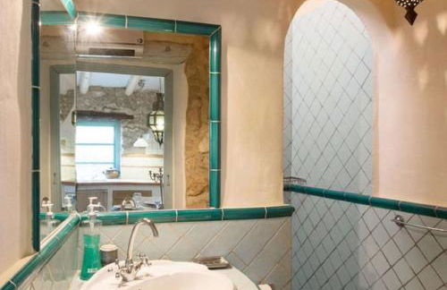 Sitges Hill Retreats-Masia Nur 22 bedrooms divided over 9 houses for max 44 guests - Foto 40