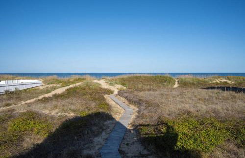 Summer Days 4 Bedroom Oceanfront Home - Foto 10