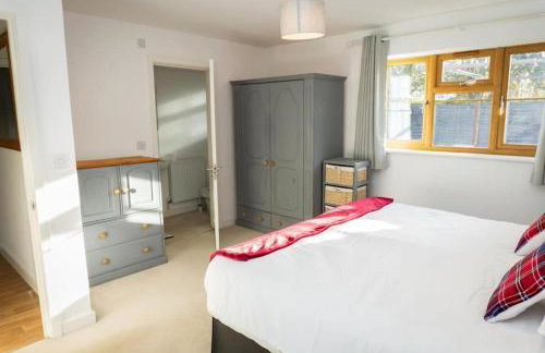 4 Bed Detached Home-Gloucester-Sleeps 10-Parking for 3-Work or Leisure - Foto 22