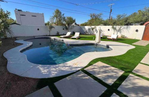 Sam Hughes Desert Oasis, Private Pool & Walk to UA - Foto 1