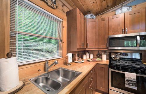 Wooded Retreat with Views in Highlands-Cashiers Area - Foto 10