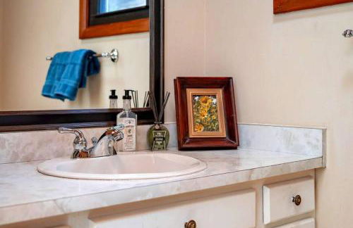 King of the Mountain. Private Hot Tub. Pets allowe - Foto 14