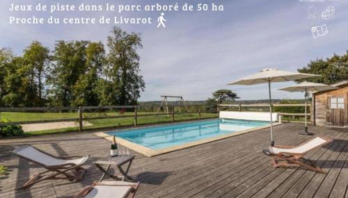 Le Pressoir du Château de Neuville - Piscine chauffée - Jeux - Forêt - Foto 2, sunbed