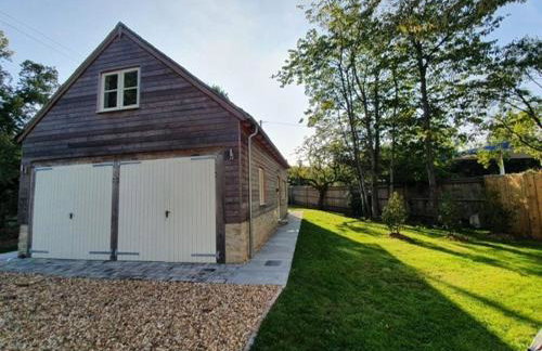 Idyllic village, gateway to the Cotswolds, nr pub - Photo 21