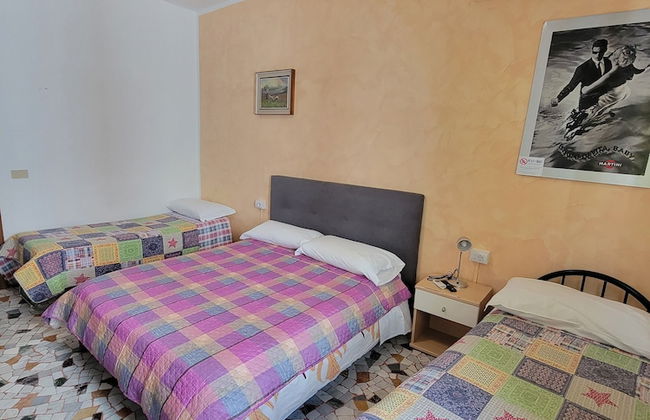 Caponi Bros - Photo 34