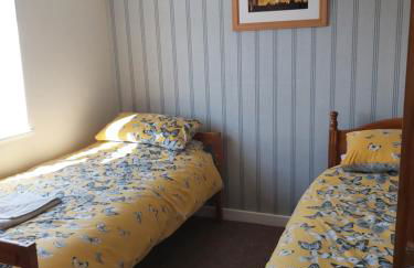 Family stay by the beach - Photo 13