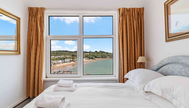 Captains View - Sea and Harbour Views Parking - Foto 2, Habitación