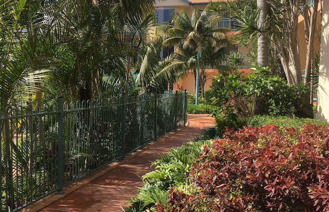 Town Beach Beachcomber Resort - Photo 30