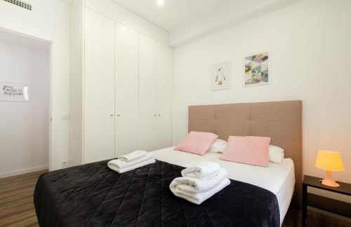 Modern, Stylish Apartment - Photo 19