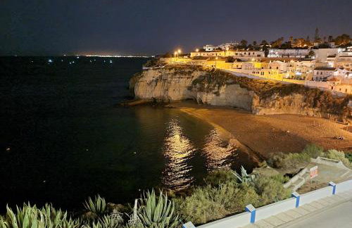 Ocean View Terrace, The Best Sea View, in front of Carvoeiro beach - Foto 71