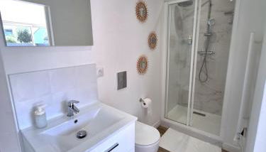 Maisonnette 4 pers - Terrasse - Olivet - Photo 3, towels, Shower