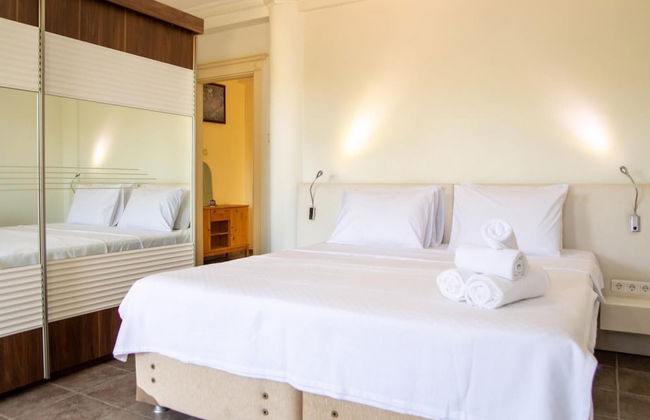 Enchanting Villa With Backyard in Cesme Near Beach - Foto 15