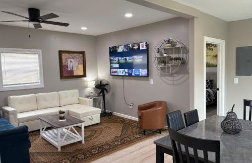 No Chores, 10min to downtown and 25min to Niagara Falls - Foto 1