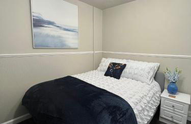 2-Bed Cardiff Home | Contractors & Long Stays - Foto 8