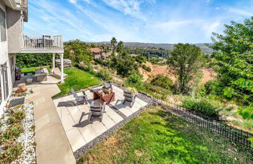 Stunning Hilltop 5BR With View And Hot Tub! - Foto 73