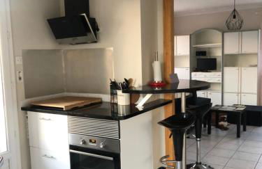 CONDRIEU appartement 1 er et parking voiture vélo - Foto 21