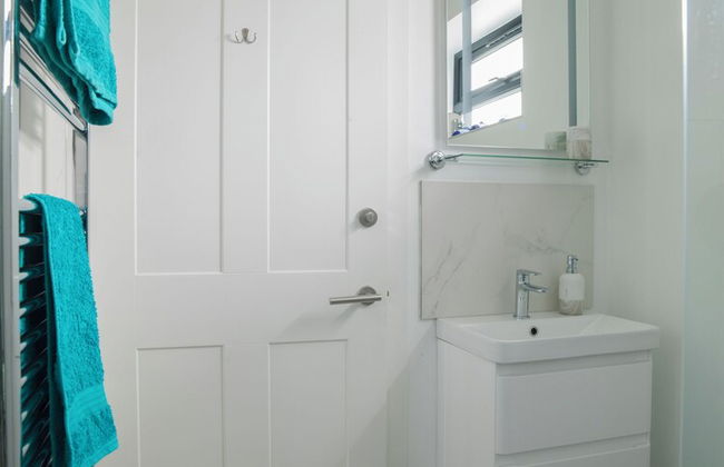 Modern Apartment in the Cotswolds Sleeps 6 - Foto 20