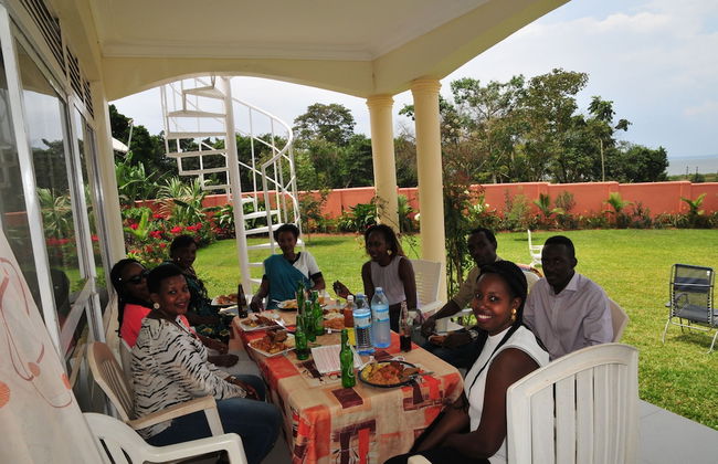 Victoria Lake View Guest House & Safaris - Photo 55