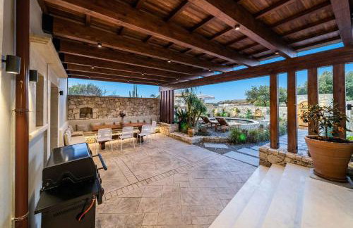 SunKeramos Retreat - "Free" Heated Pool Private Villa - Foto 9