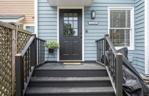 King Street Retreat Charming, Fully Updated Townhome - Foto 3