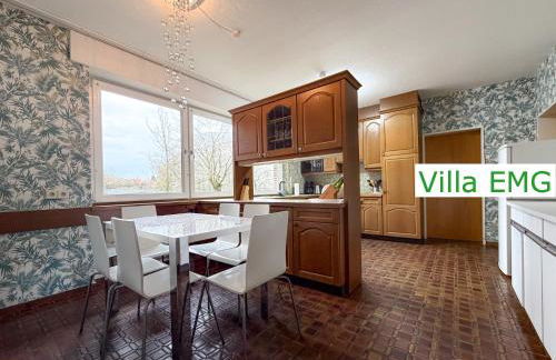 Ferienhaus Villa EMG Saerbeck nah Münster Riesenbeck Osnabrück mit Pool, Sauna, Garten für Familien Gruppen bis 23 Personen - Foto 8