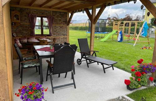 Neue moderne Ferienwohnung mit Infrarot Sauna und großen Garten - Foto 6