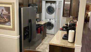 Spacious 3 Bedroom 2 bath Condo close to Five-points in Athens - Photo 4, dishwasher, pet friendly, minibar