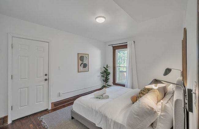 Pet Friendly 5BR Home near Downtown Detroit by RedAwning - Photo 10