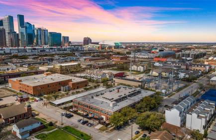 Vibrant Vacation Escape with Fast WIFI and KING BED Close to Downtown Houston! - Foto 22