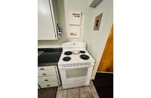 Charming 1-Bedroom Apartment in Great Neighborhood - Foto 7