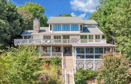 Lake Allure - Private Dock, Indoor Pool, and Hot Tub - Foto 4