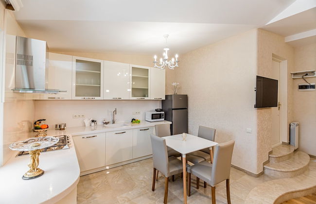 Dat Exx on Freedom Square - Photo 53