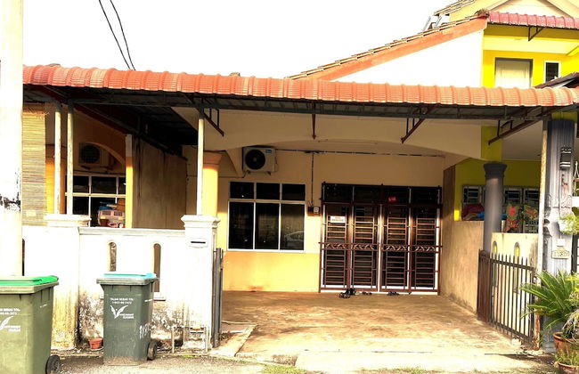 OYO Home 90492 Sena Homestay - Photo 1