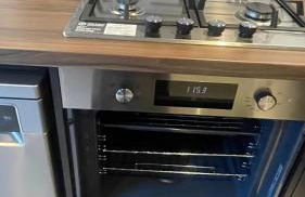 Cosy 3BR House by D3 Short Stay, Sleeps 8, Free on-site Parking & Garden - Foto 17