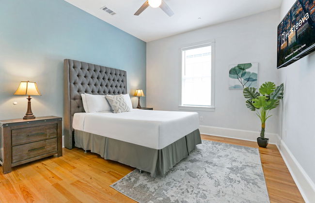 Amazing 4BR w Balcony by Hosteeva - Foto 8