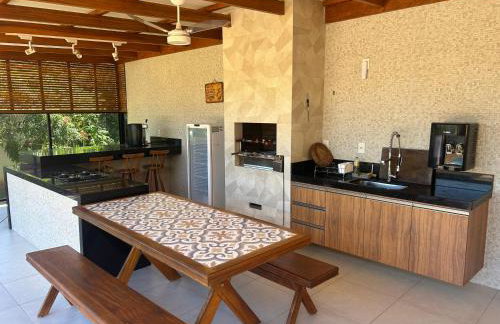 Casa de alto padrão com piscina,quadra e jacuzzi em condomínio - Foto 9