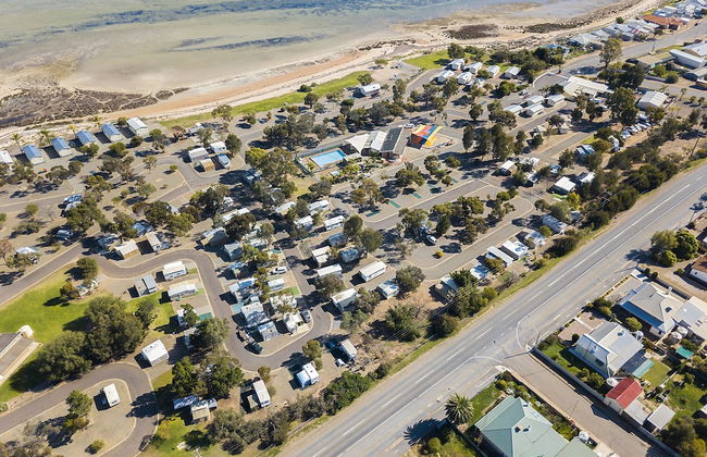 Port Broughton Tourist Park - Photo 1