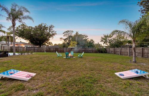 Tropical Retreat with Heated Pool & Firepit - Foto 27