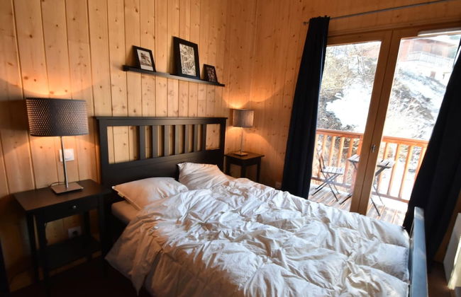 Splendid Chalet in Chamrousse With TV - Photo 1