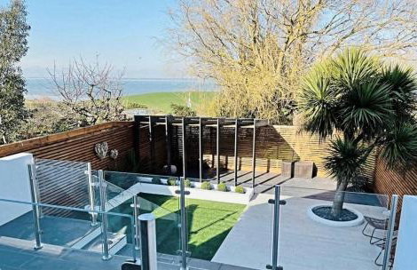 The Bay House, Sea Views and Walk to the Beach - Foto 18
